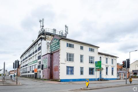 Pub to rent, 42-44 Foregate St Stafford ST16 2PJ