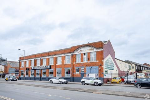 Pub to rent, 42-44 Foregate St Stafford ST16 2PJ