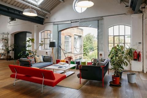 Office to rent, 38-38A Graham St London N1 8JX