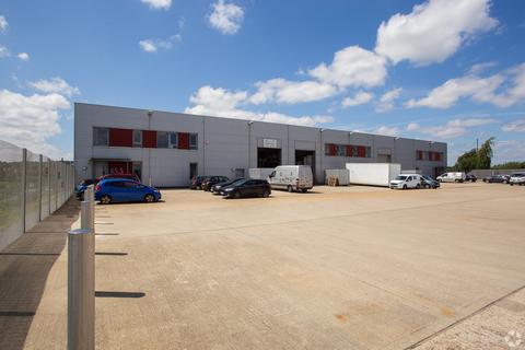 Warehouse to rent, 65.5-65.7 White Hart Ave London SE28 0GU