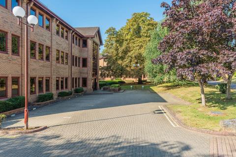 Office to rent, Greenways Business Park Chippenham SN15 1BN