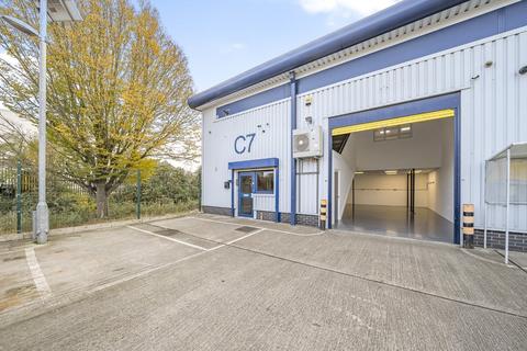 Warehouse to rent, Crabtree Manorway N Belvedere DA17 6AZ