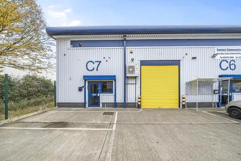 Warehouse to rent, Crabtree Manorway N Belvedere DA17 6AZ