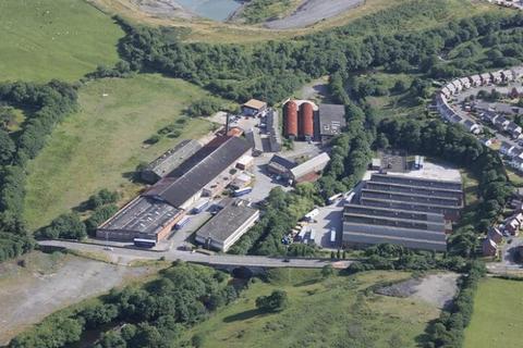 Distribution warehouse to rent, Llanbeblig Rd Caernarfon LL55 2SE