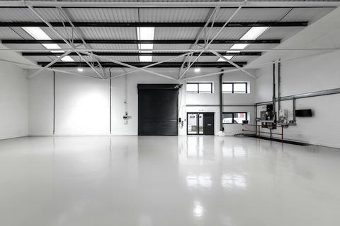 Warehouse to rent, Blackhorse Rd London SE8 5HY