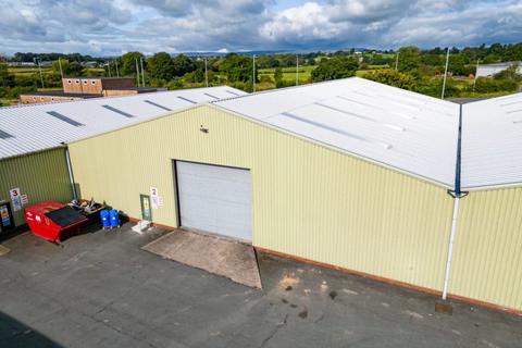 Warehouse to rent, Bridge Rd Wrexham LL13 9SQ