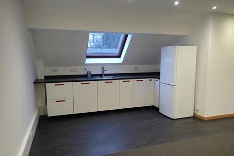 Property to rent, Maiden Ln Reading RG6 3HD
