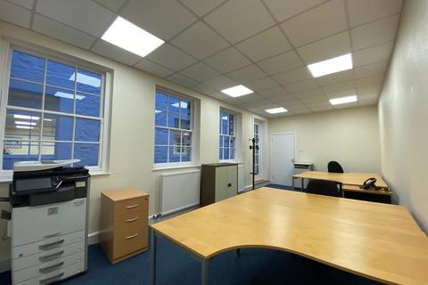 Office to rent, 34-36 Rose St Edinburgh EH2 3DT