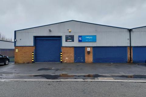 Warehouse to rent, 3B Summit Cres Smethwick B66 1BT