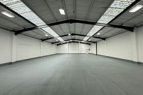 Warehouse to rent, 3B Summit Cres Smethwick B66 1BT