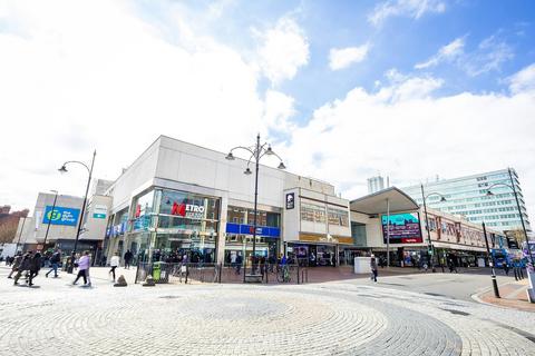 Property to rent, Broad St Reading RG1 7QE