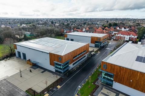 Distribution warehouse to rent, Headley Rd E Reading RG5 4SN