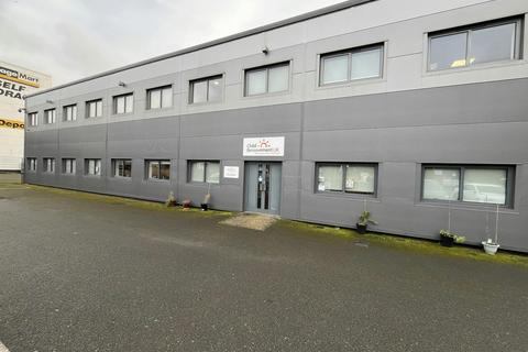 Warehouse to rent, Units A & C Knaves Beech Way, Loudwater Way High Wycombe HP10 9QY