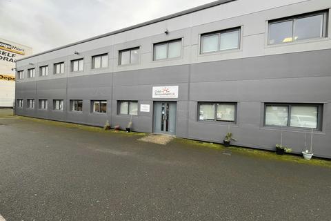 Warehouse to rent, Units A & C Knaves Beech Way, Loudwater Way High Wycombe HP10 9QY