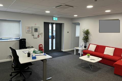 Warehouse to rent, Units A & C Knaves Beech Way, Loudwater Way High Wycombe HP10 9QY
