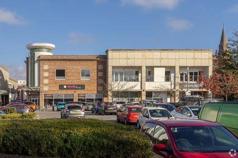 Retail property (high street) to rent, Chapel St Rugby CV21 3EB