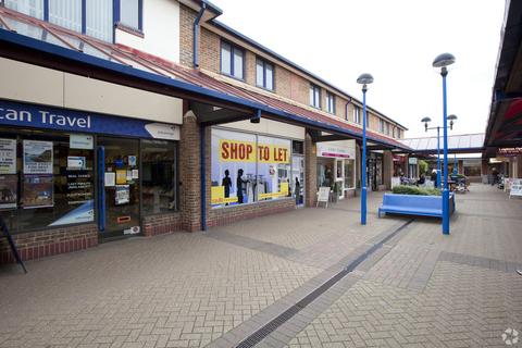 Retail property (high street) to rent, The Broadway Thatcham RG19 3HN