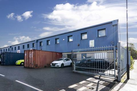 Warehouse to rent, 41 Butchers Rd London E16 1PW
