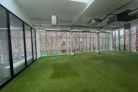 Office to rent, 11 Bull Ln High Wycombe HP11 2HL