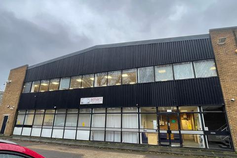 Office to rent, Eelmoor Rd Farnborough GU14 7QN