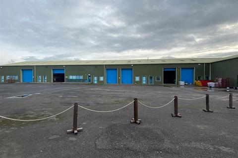 Warehouse to rent, Ambassador Trade Park Gillingham SP8 5SF