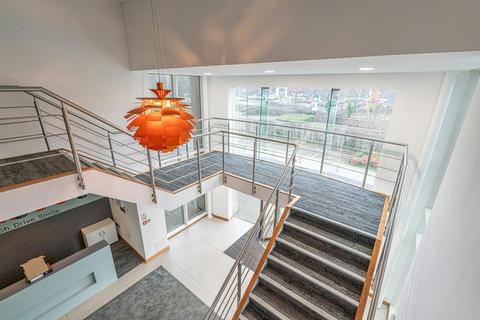 Office for sale, Grange Dr Southampton SO30 2DF