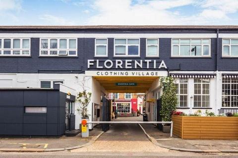 Industrial unit to rent, 108 Vale Rd London N4 1TD