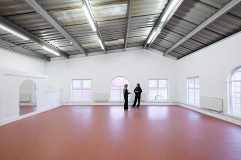 Industrial unit to rent, 108 Vale Rd London N4 1TD