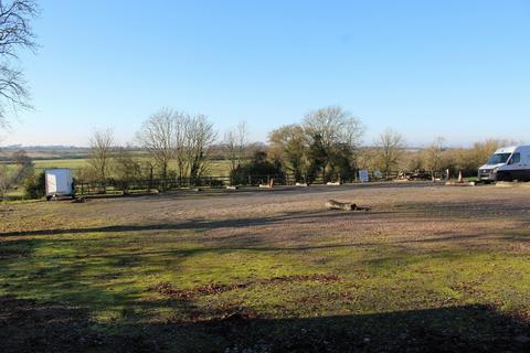 Land to rent, High St Leighton Buzzard LU7 0HR