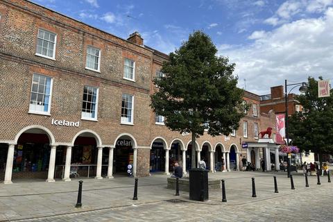 Office to rent, 9-10 High St High Wycombe HP11 2AZ