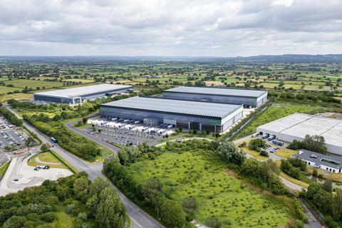 Distribution warehouse to rent, Wrexham Industrial Estate Wrexham LL13 9UT