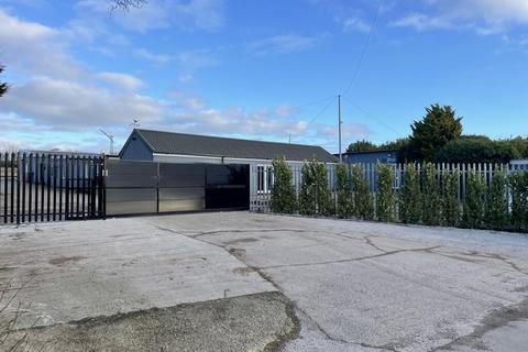 Industrial unit to rent, Rawcliffe Rd Preston PR3 0UH