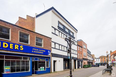 Retail property (high street) to rent, 60-62 Broad St Banbury OX16 5BL