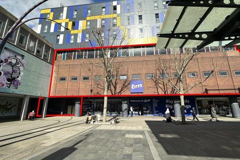 Retail property (high street) to rent, 3-5 Town Sq Basildon SS14 1DZ
