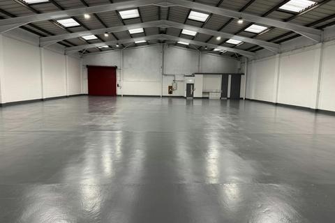 Distribution warehouse to rent, Rufford Court, Hardwick Grange Warrington WA1 4RF