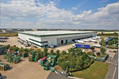 Distribution warehouse to rent, Thornhill Rd South Marston SN3 4RY