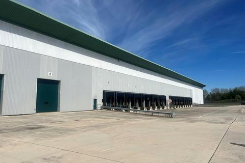 Distribution warehouse to rent - Thornhill Rd South Marston SN3 4RY