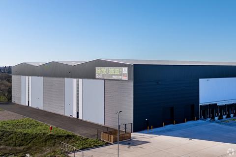 Warehouse to rent, Wellington Crescent Lichfield WS13 8RZ