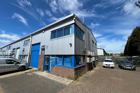 Factory to rent, Bridge Rd Welwyn Garden City AL7 1JG