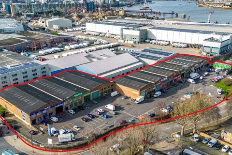 Warehouse to rent, Anchor And Hope Ln London SE7 7SN
