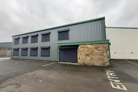 Warehouse to rent, 11 Pontefract Ln Leeds LS9 0RR