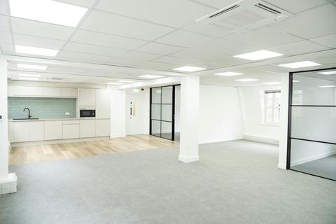 Office to rent, 17-20 Ironmonger Ln London EC2V 8EP