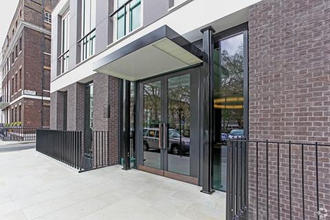 Office to rent, 8 St. James's Sq London SW1Y 4JU