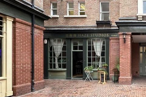 Retail property (high street) to rent, Pied Bull Yard London N1 0EU