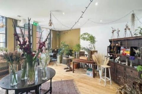 Retail property (high street) to rent, Pied Bull Yard London N1 0EU