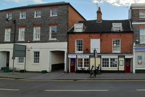 Retail property (high street) for sale, 15 The Broadway Newbury RG14 1AS