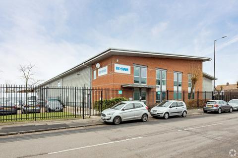 Warehouse to rent, 71-73 Bilton Way Enfield EN3 6EU