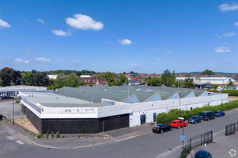 Retail property (high street) to rent, Pottery Ln W Chesterfield S41 9BN