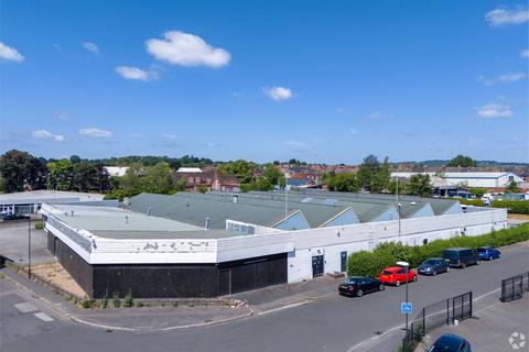 Retail property (high street) to rent, Pottery Ln W Chesterfield S41 9BN