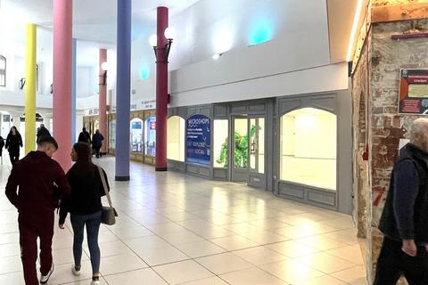 Retail property (high street) to rent, Court St Trowbridge BA14 8AT